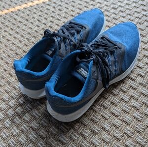 Nike Men's Run Swift Sneaker, Black/Metallic Pewter-Blue Force, 8.5 Regular US